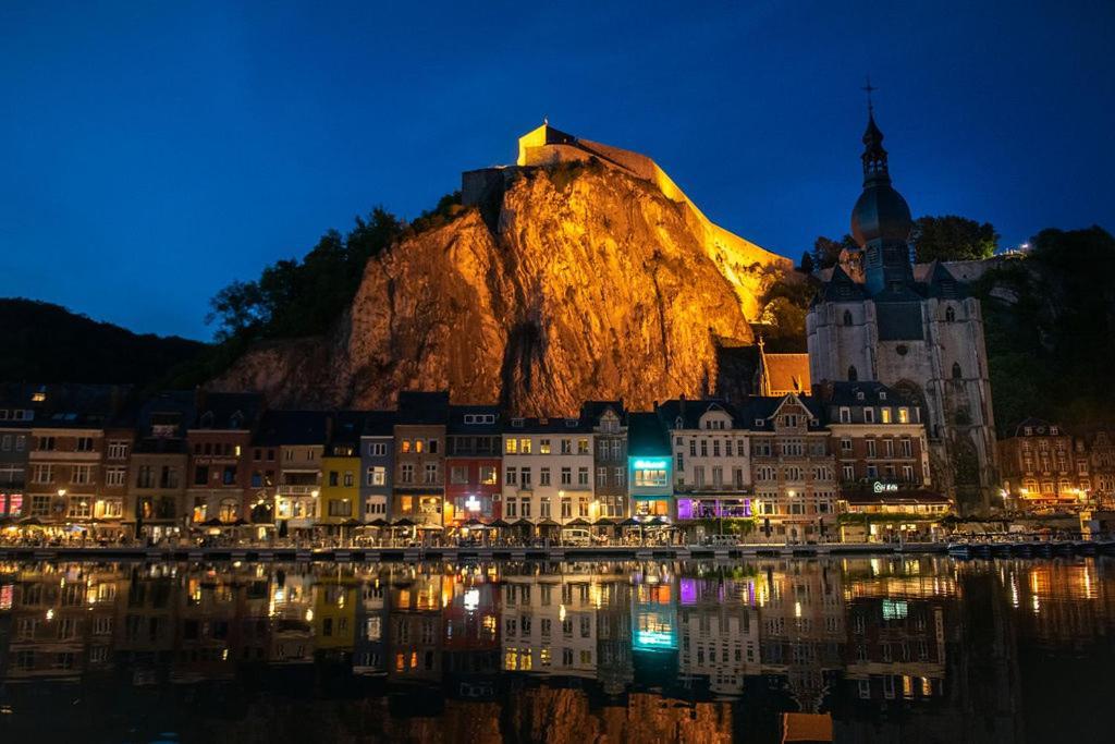A Deux Patenier De Dinant Eksteriør billede